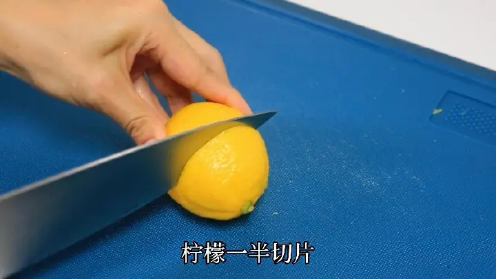 梅渍番茄北极虾拼盘 第 2 步
