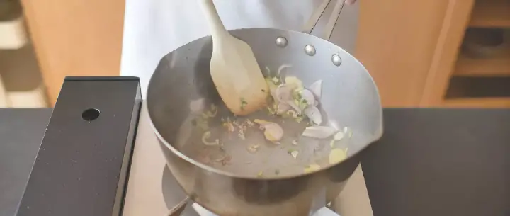 鲜虾粉丝煲 第 9 步