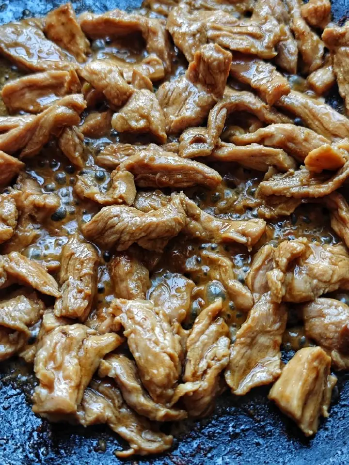 苦瓜炒肉 第 7 步