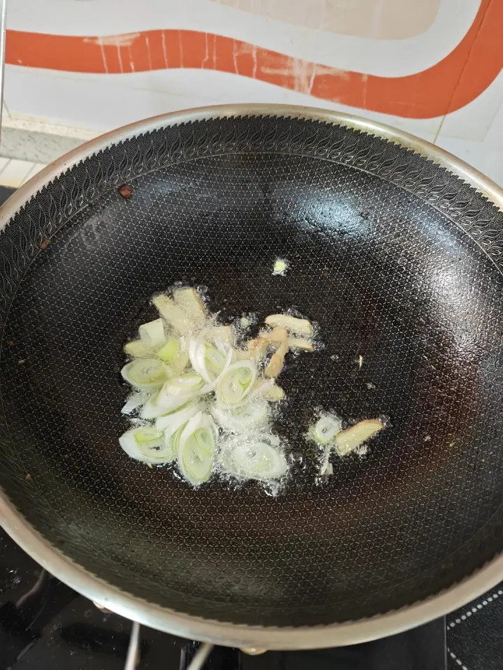 虾烧白菜 第 6 步