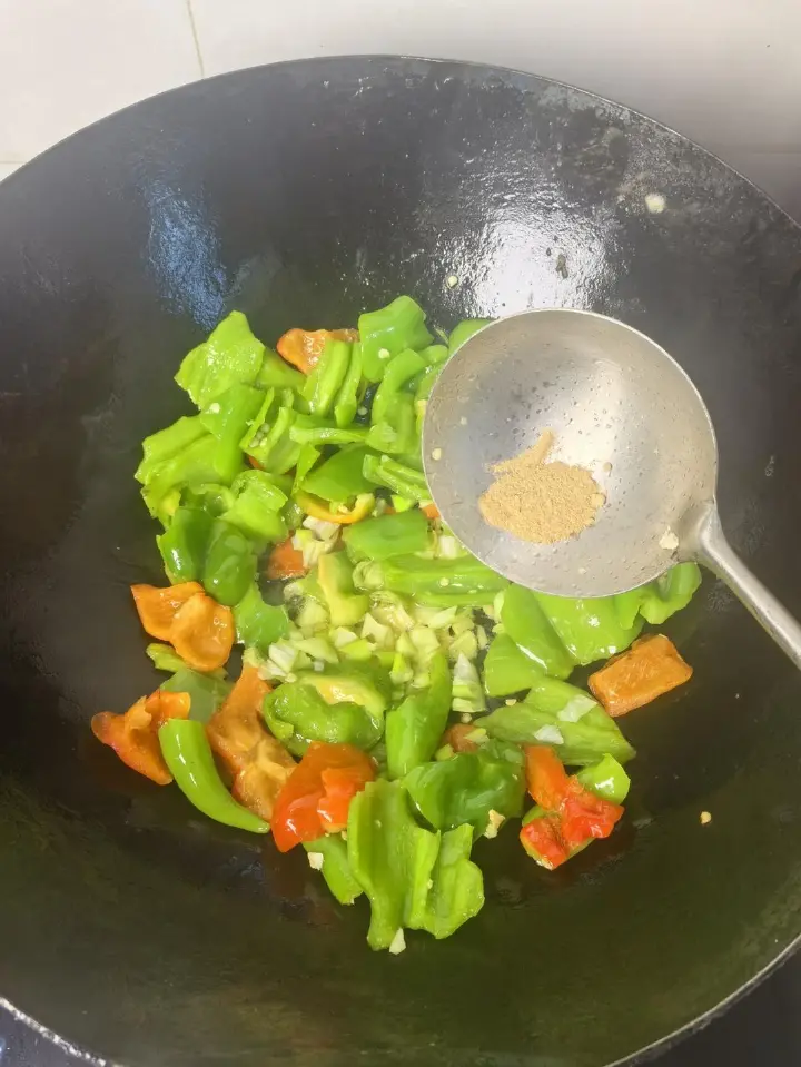 辣椒炒鸡蛋 第 10 步