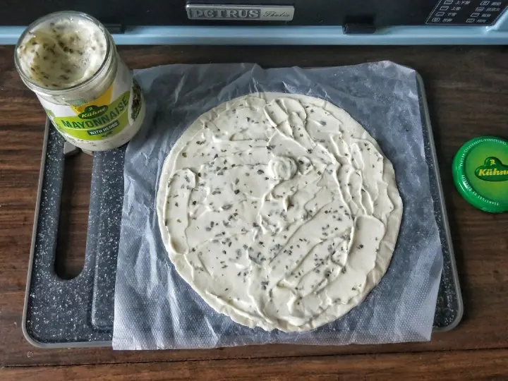 手抓饼火腿肉松酥 第 3 步