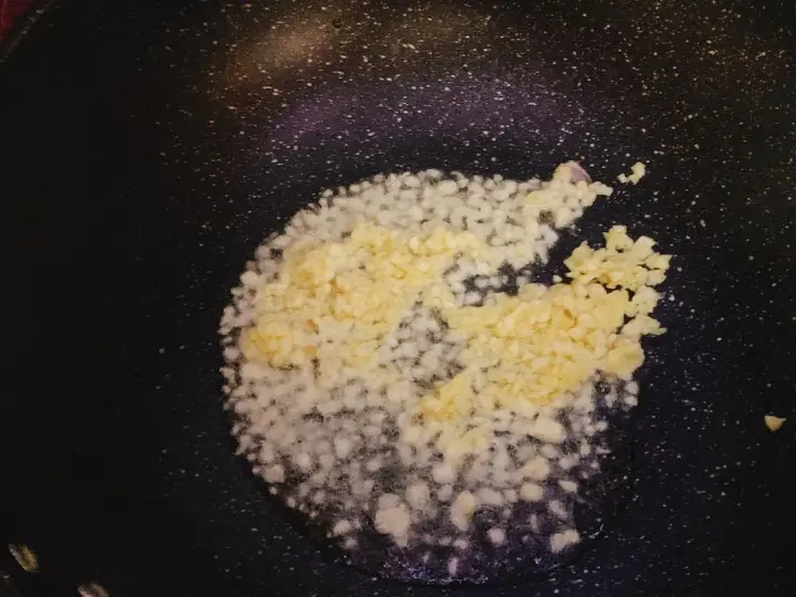 锡纸烤花甲金针菇 第 2 步
