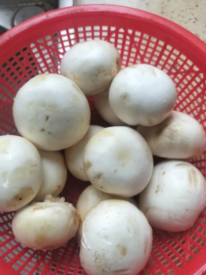 蘑菇蒸肉 第 1 步