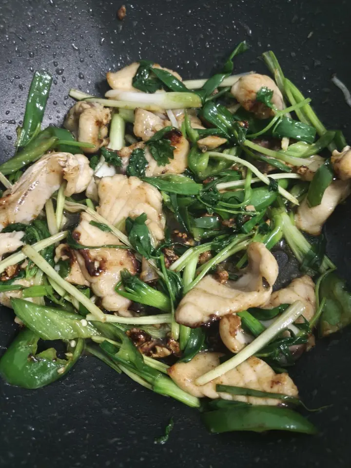 沙姜爆炒脆肉鲩 第 7 步