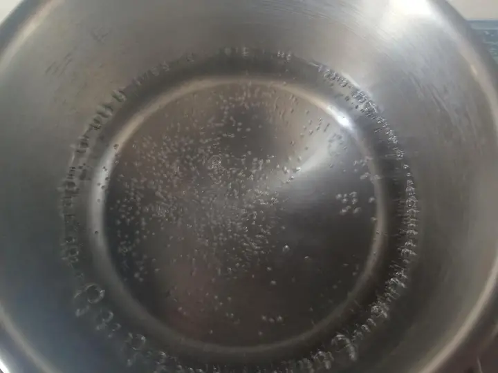 荠菜炒年糕 第 1 步