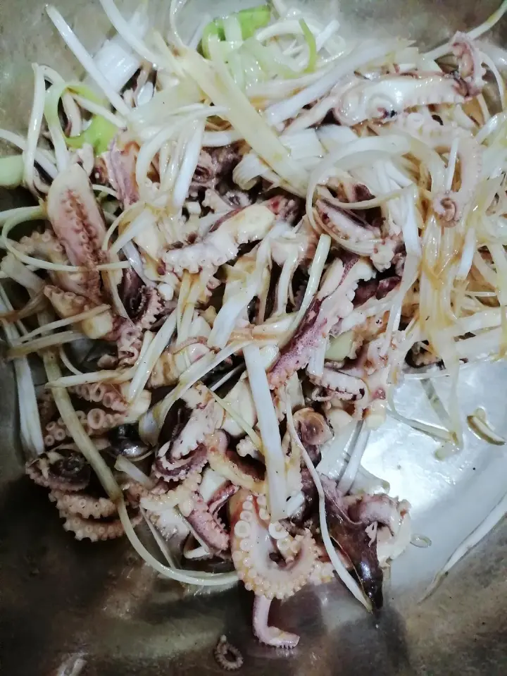 葱拌八带 第 4 步