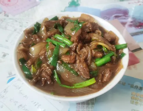 孜然洋葱炒羊肉