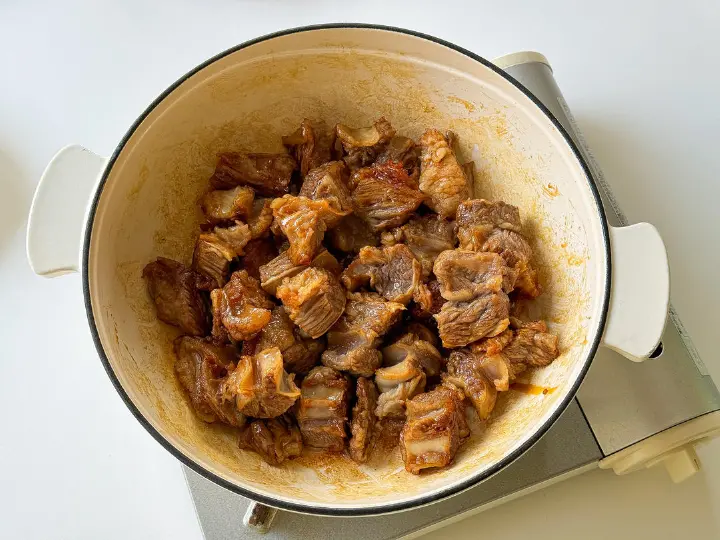 红烧牛肉炖土豆 第 4 步