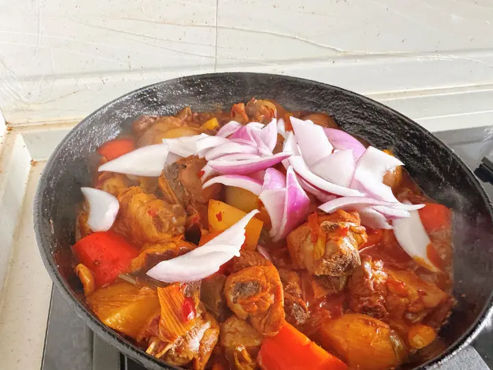 豆瓣酱焖鸡块 第 13 步
