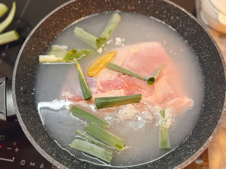 梅菜扣肉 第 2 步