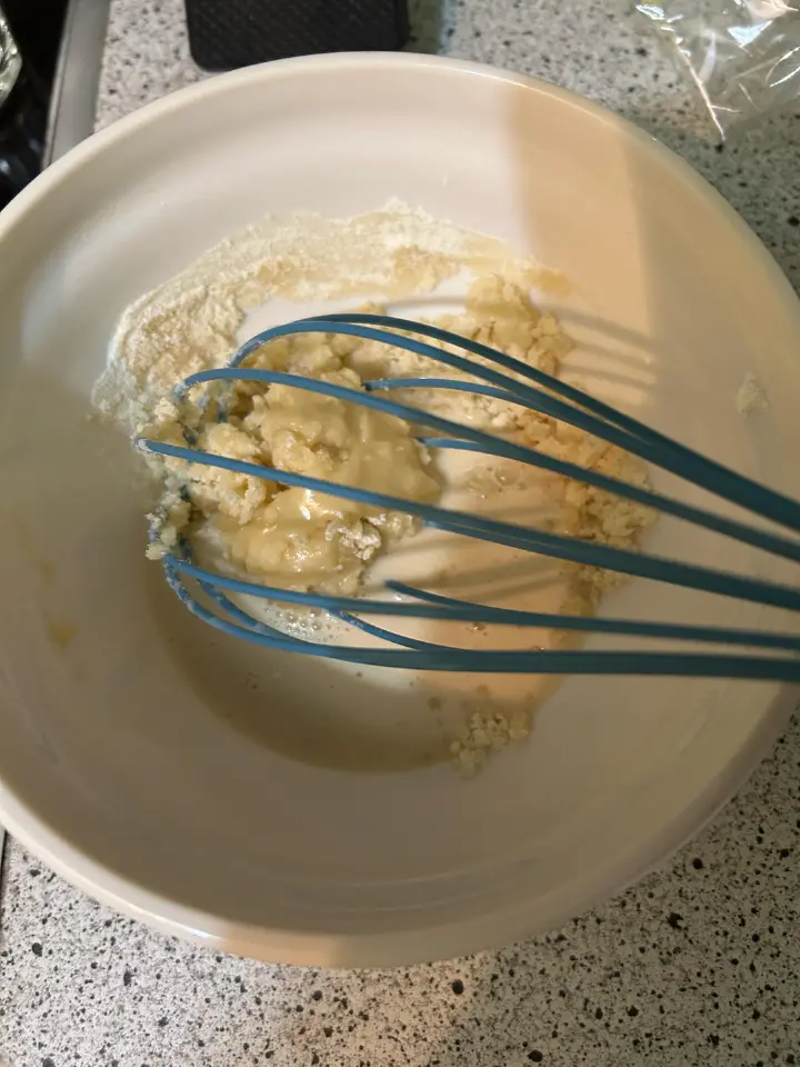 烫面戚风蛋糕 第 3 步
