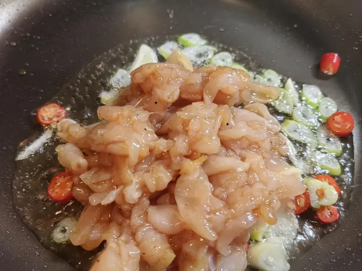 茭白炒鸡胸肉 第 6 步