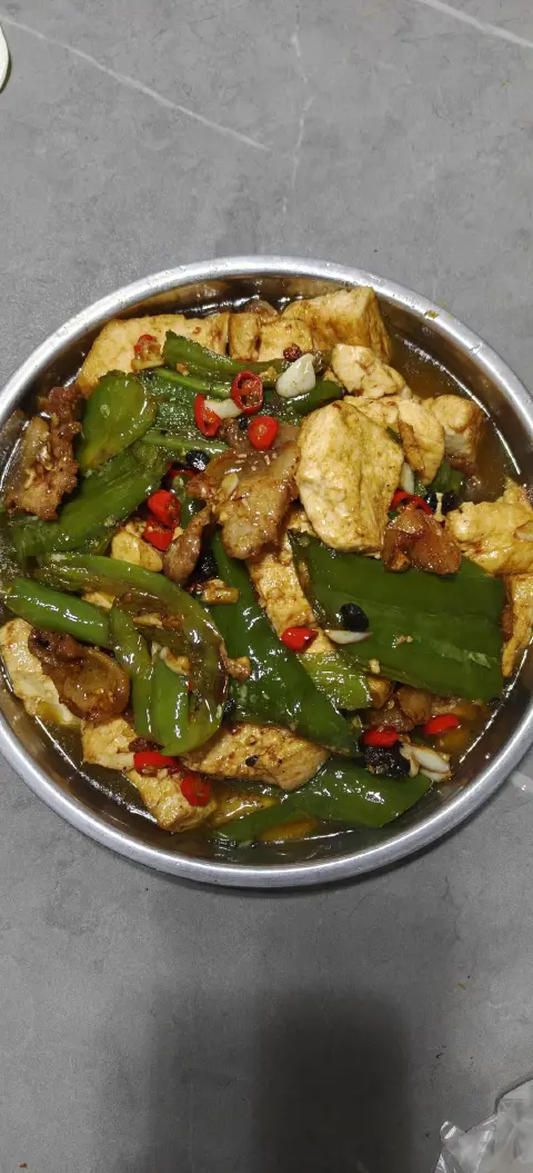 辣椒炒豆腐