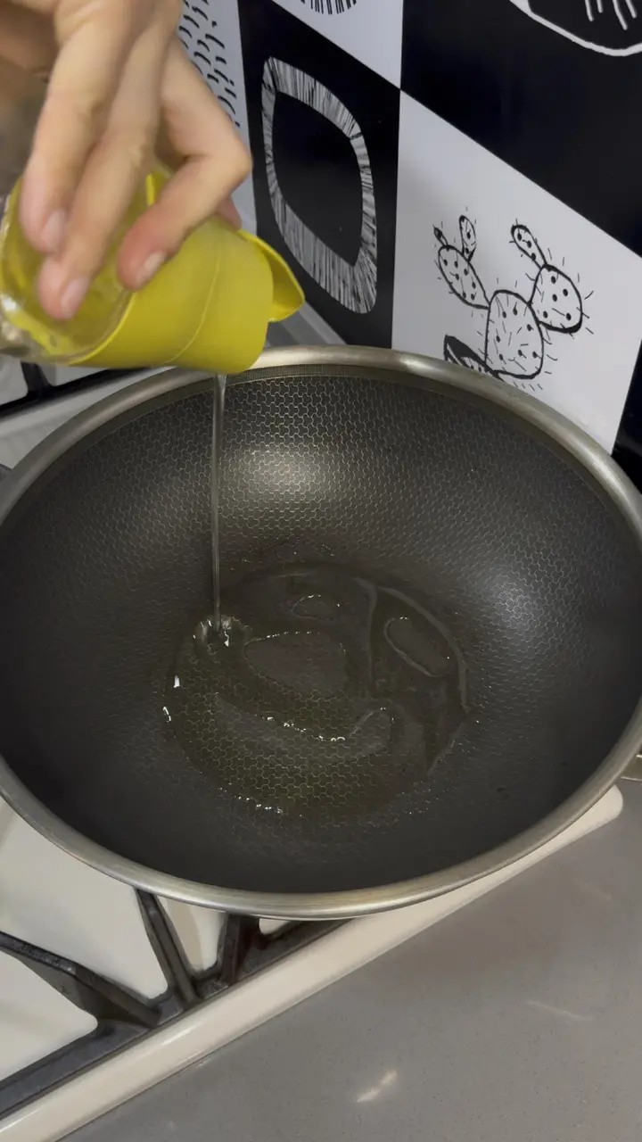 黄瓜木耳炒肉片 第 1 步