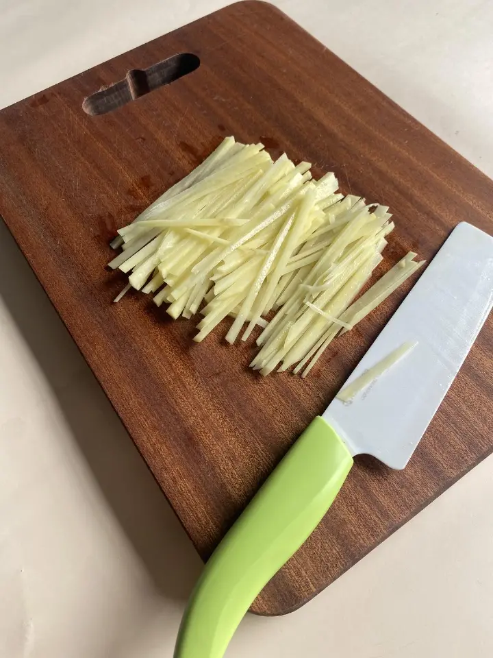 醋溜土豆丝 第 2 步