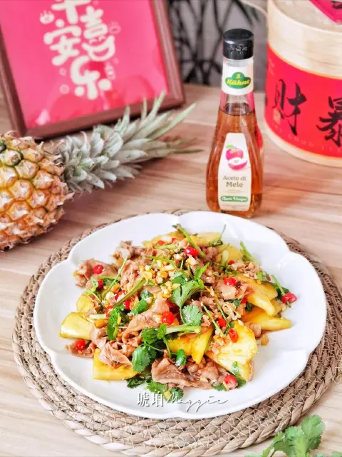 菠萝香菜拌肥牛卷