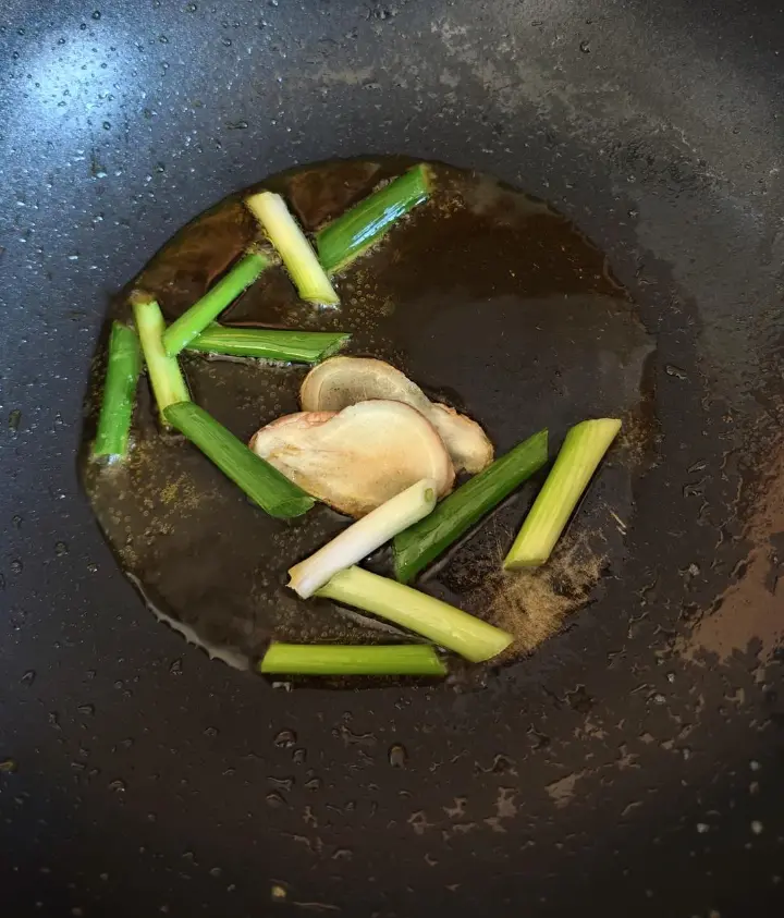 土豆胡萝卜炖牛肉 第 4 步