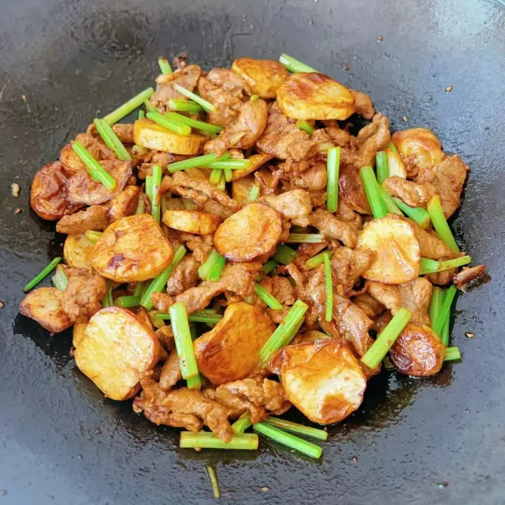 芋头炒猪肉 第 13 步