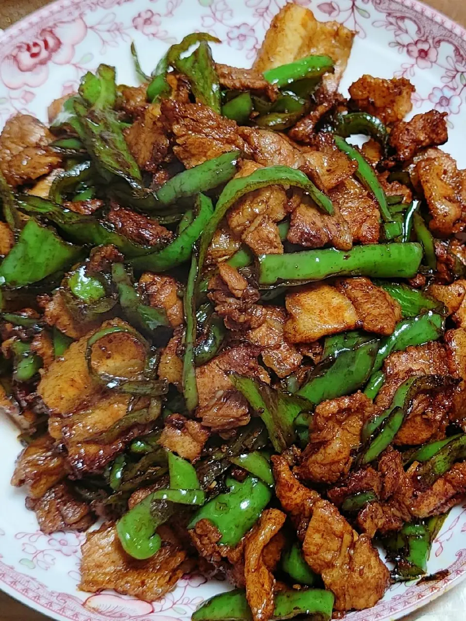 辣椒炒肉成品图