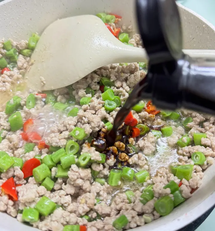 肉末豆角 第 4 步