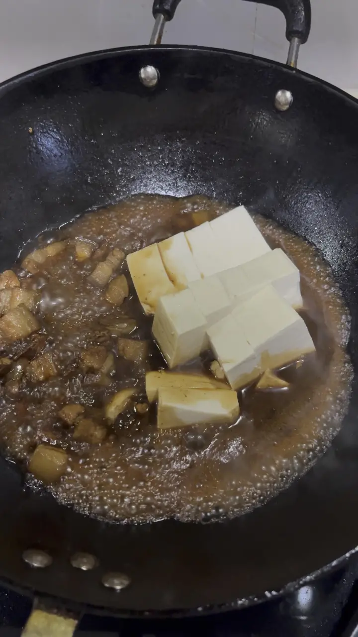 豆腐烧肉煲 第 7 步
