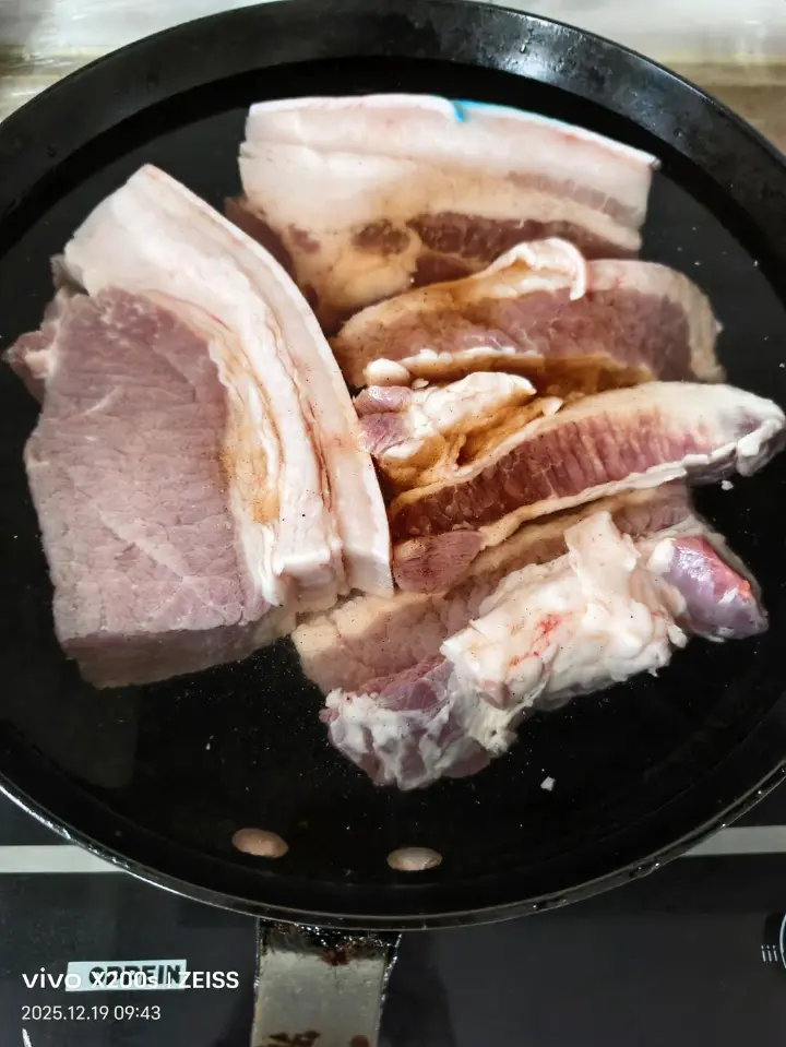 梅菜扣肉 第 1 步