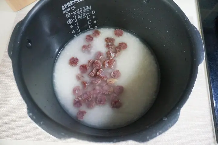 香肠土豆焖饭 第 10 步