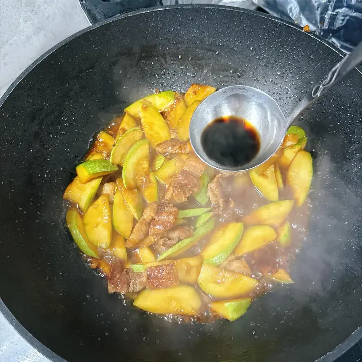 西葫芦炒肉 第 18 步