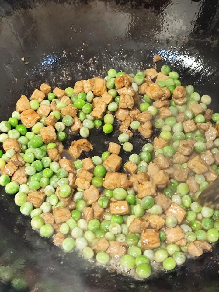 豌豆牛肉焖饭 第 5 步