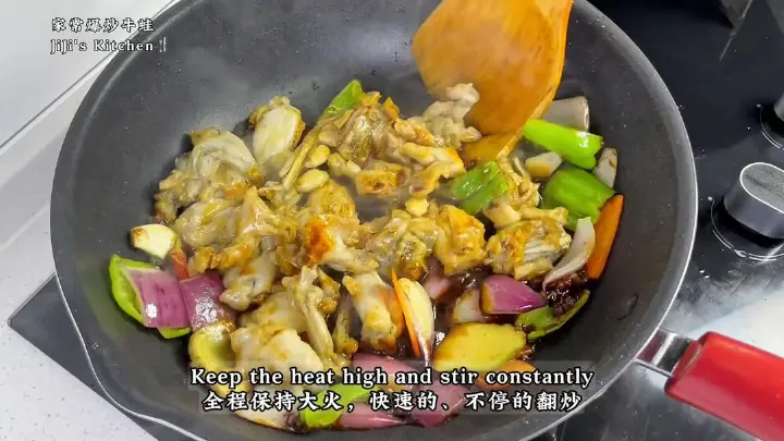 家常爆炒牛蛙 第 12 步