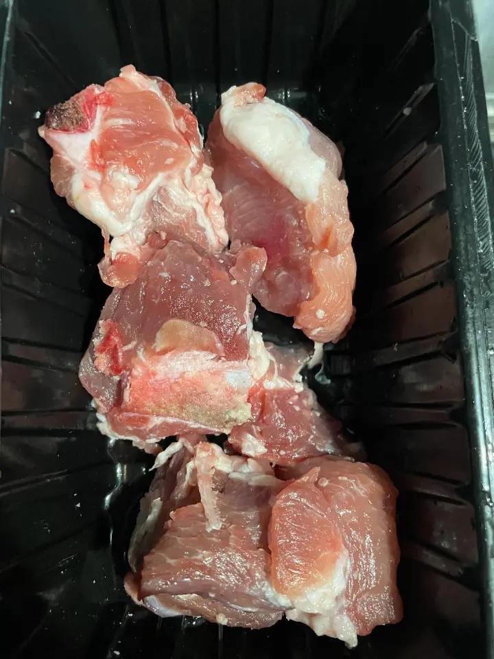 菌菇筒子骨汤 第 2 步