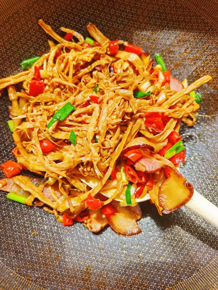 笋干炒腊肉 第 14 步