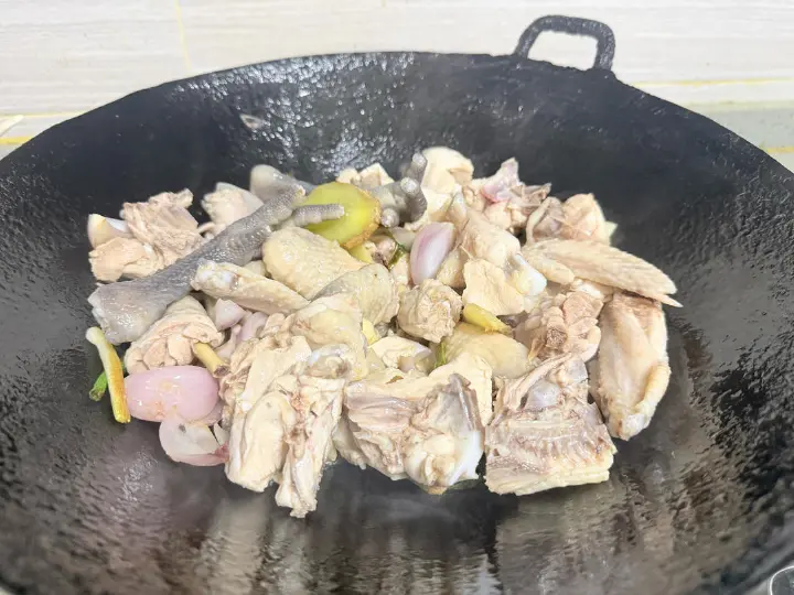家常地锅鸡 第 4 步