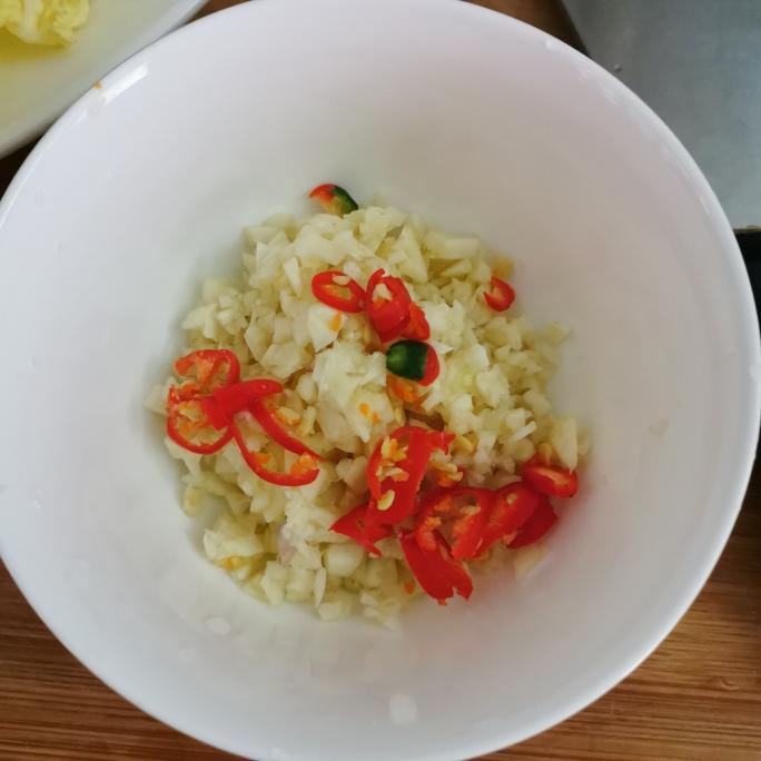 蒜蓉粉丝蒸娃娃菜金针菇 第 4 步