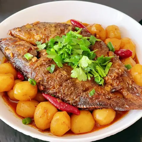 烤鱼小土豆