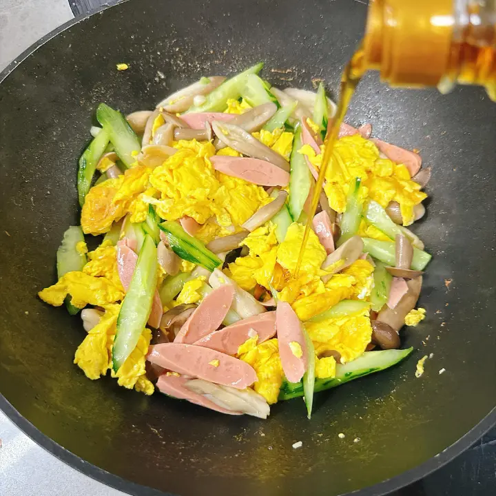 菌菇火腿炒鸡蛋 第 25 步