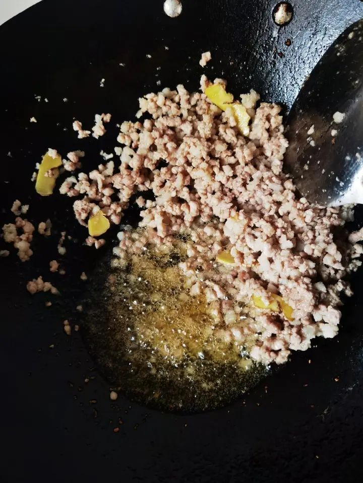 肉末青豆 第 4 步