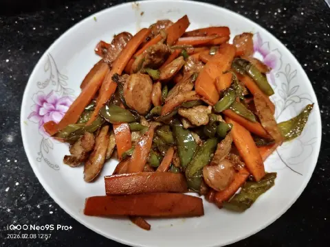 肉肠炒青椒