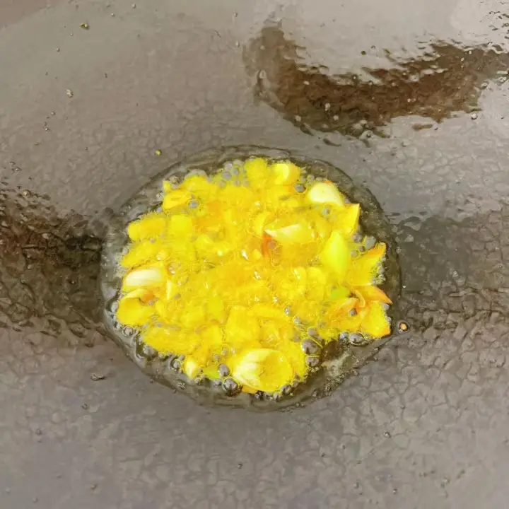 干豆角炒猪皮 第 9 步