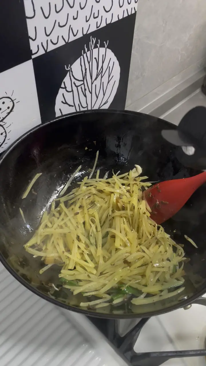 芽菜炒土豆丝 第 6 步