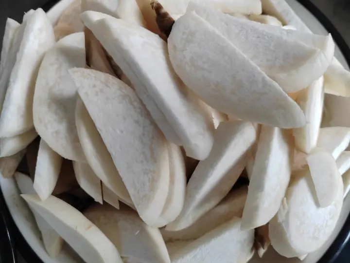 家常小炒杏鲍菇 第 1 步