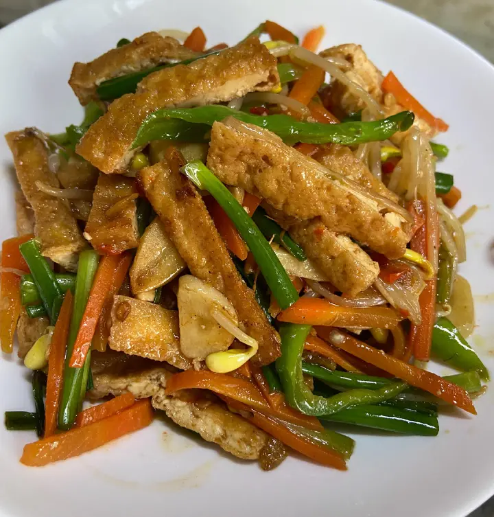黄豆芽炒油豆腐 第 11 步