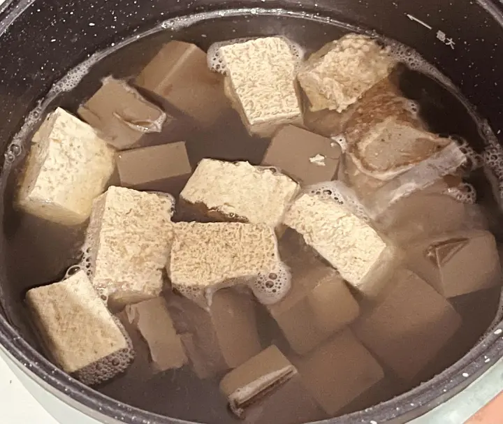 油泼鸭血豆腐 第 1 步