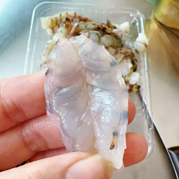 芦笋炒虾尾 第 1 步