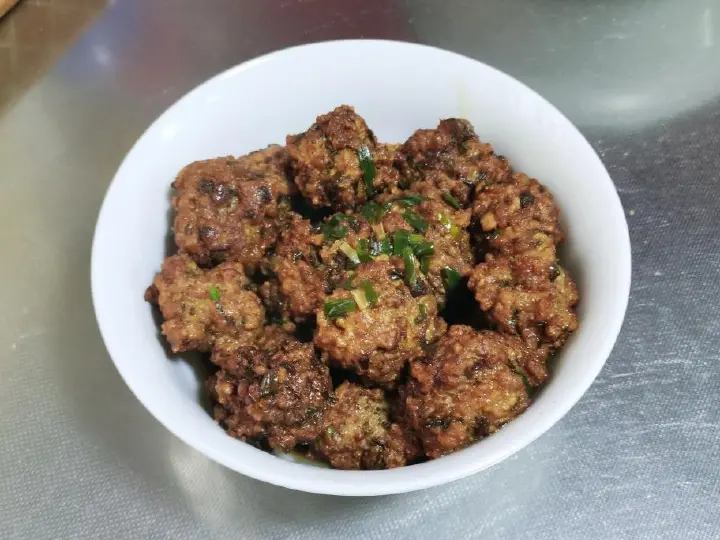 香葱小肉圆 第 13 步