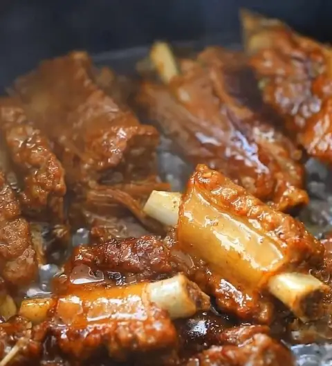 电饭煲焖排骨