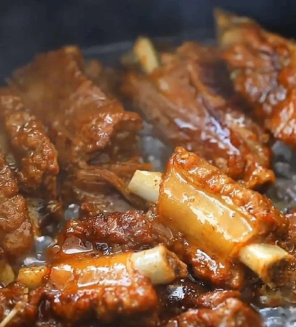 电饭煲焖排骨成品图