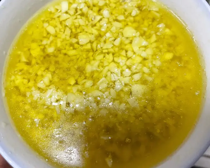 蒜蓉粉丝蒸虾 第 3 步