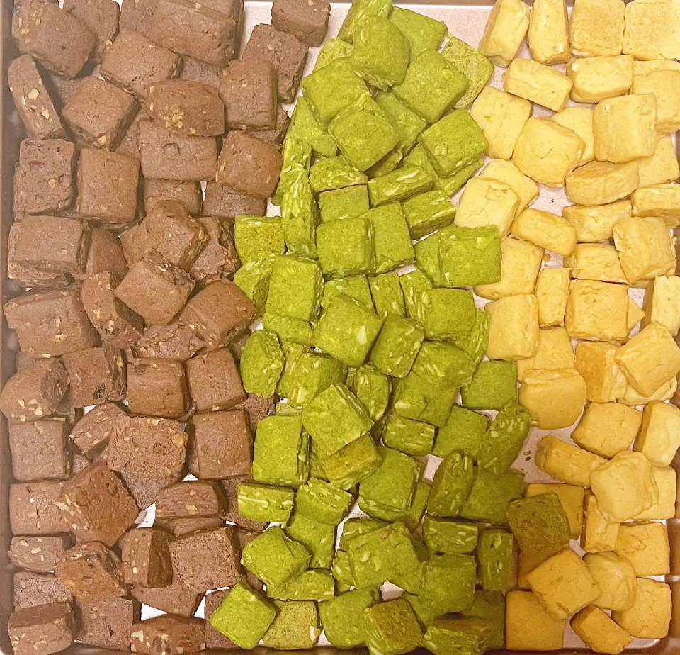 三色坚果小曲奇成品图